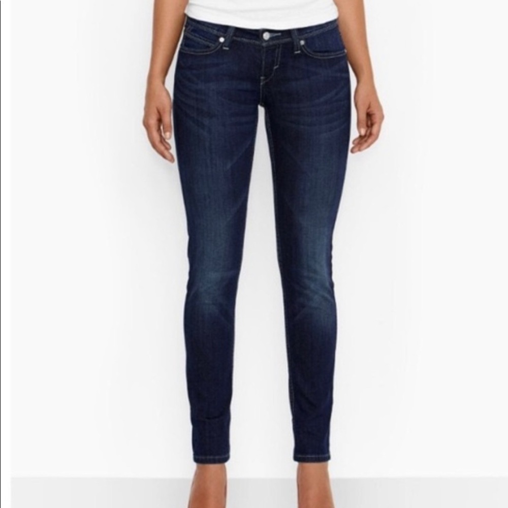 Levi’s Demi Curve Low Rose Skinny jeans Size 26